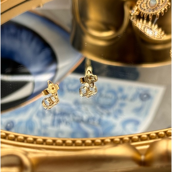 🆕 VIVIENNE WESTWOOD 🧿 BNWOT AUTH Rahmona Eye-Motif Studs with Hanging Orb Tear - Picture 5 of 16
